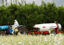 Getrokken veldspuiten Kuhn Arbo 1500