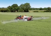 Getrokken veldspuiten Kuhn Grand Large 2400