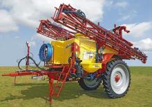 Getrokken veldspuiten Beyne PLK 28/3500
