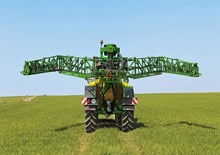 Getrokken veldspuiten John Deere R 944 i