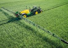 Getrokken veldspuiten John Deere R732i