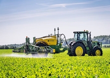 Getrokken veldspuiten John Deere R732i