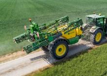 Getrokken veldspuiten John Deere R740i 