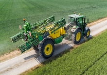 Getrokken veldspuiten John Deere R740i