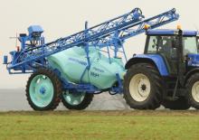 Getrokken veldspuiten Berthoud TRACKER 3200 