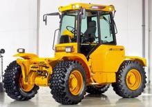 Tractoren met vierwielaandrijving Hydrema 900 MPV*