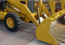 Graaflaadmachines Caterpillar 438 B 4x4