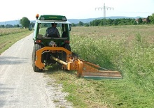 Zomeronderhoudsapparatuur/Hellingmaaiers Humus SSP Safety 125