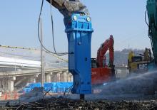 Hydraulische brekers Okada TOP1000J