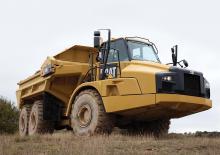 Kiepwagens Caterpillar 740B-EJ