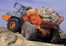 Kiepwagens Hitachi AH400