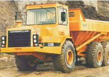 Kiepwagens Caterpillar D300B