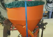 Koppelbare strooier Stoll KSZ Stand 350
