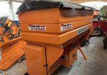 Koppelbare strooier Hydrac TN 1400 R