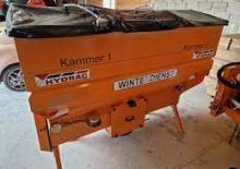 Koppelbare strooier Hydrac TND 1400 R