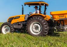 Kunstmeststrooiers Valtra BDF 1300