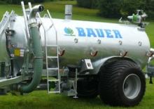 Mesttanks Bauer Irrigation Pump tanker poly 60+ EA  single axle