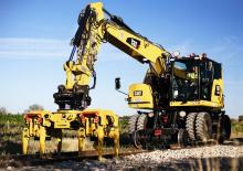 Mobiele graafmachines Caterpillar M323F 