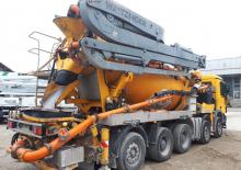 Op vrachtwagen gemonteerde betonpomp Waitzinger THM 80