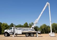 Op aanhangwagen gemonteerde knikarmhoogwerkers Altec AN67-E100