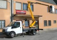 Telescoophoogwerkers op vrachtwagens Socage Apache A 12
