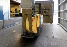 Pallet Trucks Staande Bestuurder Platform Caterpillar NPF20N3DR