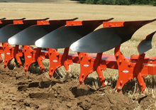 Ploegen Kuhn Vari-Master 152 T 6