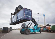 Reachstapelaar Konecranes SMV 4545 CBX 5
