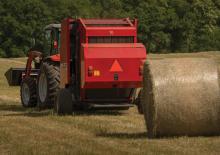 Ronde-balenpersen Massey Ferguson 1745D