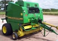 Ronde-balenpersen John Deere 575