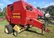 Ronde-balenpersen New Holland 648 Bale Command
