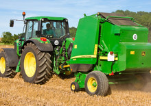 Ronde-balenpersen John Deere 852