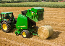 Ronde-balenpersen John Deere 854