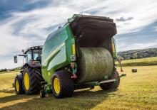 Ronde-balenpersen John Deere V461R 
