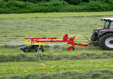 Rotatieharken Pöttinger Top 462 A