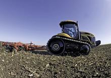Tractors met rubberwielen Challenger MT765 C