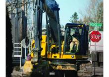 Rupsgraafmachines John Deere Construction 135D