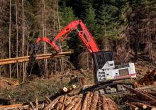 Rupsgraafmachines Link-Belt 3740 TL