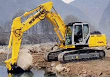 Rupsgraafmachines New Holland E 245 B LC
