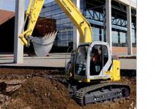 Rupsgraafmachines New Holland E150 Blade Runner