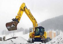 Rupsgraafmachines New Holland E230C SR