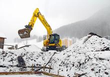 Rupsgraafmachines New Holland E260C SR