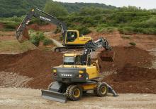 Rupsgraafmachines Volvo EC210B