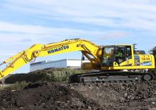 Rupsgraafmachines Komatsu HB215LC-3