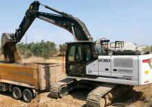 Rupsgraafmachines Hidromek HMK 230 NLC
