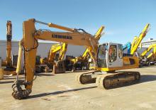 Rupsgraafmachines Liebherr R 916 Classic