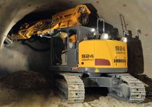 Rupsgraafmachines Liebherr R 924 Compact Tunnel Litronic