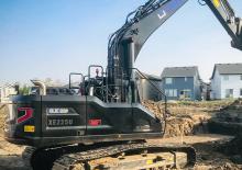 Rupsgraafmachines XCMG XE225U