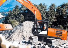 Rupsgraafmachines Hitachi ZX210LCH-5G