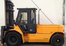 Ruwterrein-heftrucks Heden 7680